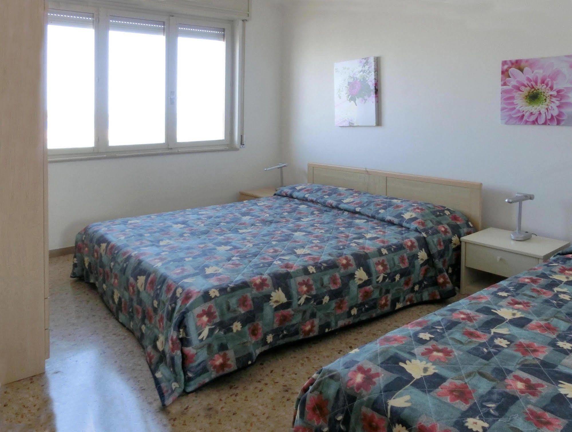 Levante Lignano Sabbiadoro Extérieur photo
